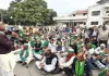किसानों की समस्याओं पर हुंकार: मुरादाबाद मंडलायुक्त कार्यालय पर भाकियू (असली अराजनीतिक) का धरना, एडीएम को सौंपा ज्ञापन