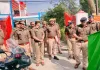 अमरोहा पुलिस को मिलीं 17 नई डायल 112 गाड़ियां, एसपी ने हरी झंडी दिखाकर किया रवाना