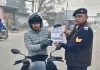 शामली में “No Helmet, No Fuel” अभियान: यातायात नियमों का सख़्त पालन, 425 वाहन चालकों पर कार्रवाई
