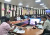 जिलाधिकारी ने की बिजली विभाग के कामों की समीक्षा, दिखायी सख्ती