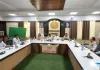 हापुड़ के गन्ना किसानों के 203 करोड़ बकाया पर बड़ा फैसला! 15 अक्टूबर तक भुगतान का भरोसा, चीनी मिलें चलाने की तैयारी तेज
