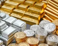 सोने की कीमत में मामूली गिरावट, चांदी ने फिर लगाई 20 हजार रुपये की छलांग