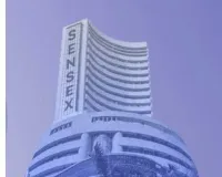 शीर्ष 10 की नौ कंपनियों का बाजार पूंजीकरण 2,51,712 करोड़ घटा