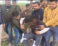 मुठभेड़ में गोली लगने से घायल दिल्ली का इनामी अभियुक्त गिरफ्तार, दो अधिकारियों के बुलेट प्रूफ जाकेट में भी लगी गोली