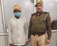 नोएडा: मोबाइल स्नैचिंग और घरों से चोरी के आरोप में दो शातिर बदमाश गिरफ्तार