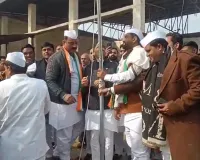 सहारनपुर में कांग्रेस कार्यालय पर इमरान मसूद ने किया ध्वजारोहण, भाजपा सरकार पर साधा निशाना