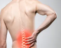 क्यों होता है स्लिप डिस्क? आयुर्वेद से जानिए कारण और बचाव के तरीके 