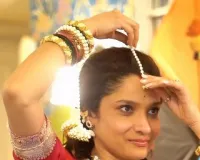 अंकिता लोखंडे ने दोस्तों के साथ मनाया 'हल्दी-कुमकुम' का जश्न, आरती सिंह भी आईं नजर 