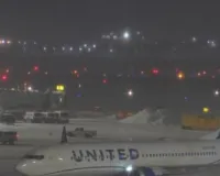 अमेरिका: बर्फीले तूफान के बीच प्राइवेट जेट क्रैश, किसी के हताहत होने की खबर नहीं 