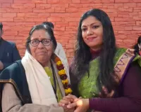 नोएडा में 77वें गणतंत्र दिवस का उत्सव: जिलाधिकारी मेधा रूपम ने किया ध्वजारोहण और स्वतंत्रता सेनानियों को किया सम्मानित