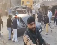 हरदोई में खुलेआम गुंडई, प्रधान पति ने महिला वकील पर किया हमला