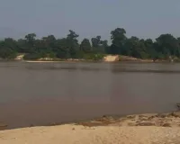 छत्तीसगढ़ के बीजापुर में नाव पलटने से चार लोग बहे, दो के शव बरामद..सर्च ऑपरेशन जारी