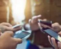 नोएडा: महिला की सहेली ने सोशल मीडिया पर बनाया फर्जी अकाउंट, नौकरी भी गई