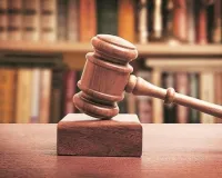 बिल्डर ने बेसमेंट बनाने के लिए खोदा गहरा गड्ढा, पानी भरा, जीएम सहित दो के खिलाफ मुकदमा दर्ज