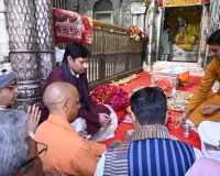  भाजपा के राष्ट्रीय अध्यक्ष नितिन नवीन ने मुख्यमंत्री याेगी के साथ किए बांके बिहारी के दर्शन