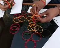 रायबरेली में 'चूड़ियों' के साथ यूजीसी का विरोध! खामोश सांसदों को कूरियर के जरिए भेजी गई चूड़ियां, नियम 3(C) को वापस लेने की मांग