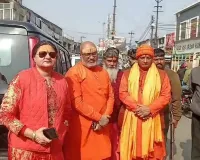 मुजफ्फरनगर के शिव चौक पर यति नरसिंहानंद को पुलिस ने रोका, बिना धरने में शामिल हुए ही लौटना पड़ा