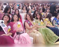 आशा मॉडर्न स्कूल में विदाई समारोह की धूम: कक्षा 12 के छात्र-छात्राओं को नृत्य और संगीत के साथ दी गई 'फेयरवेल'