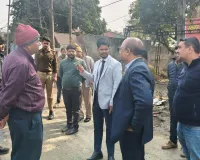 सहारनपुर: नगरायुक्त शिपू गिरि ने हकीकत नगर में सीएम ग्रिड सड़क निर्माण का किया निरीक्षण, तुरंत कार्य पूरा करने के दिए निर्देश