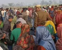  प्रेम प्रसंग के चलते चाची-भतीजे ने उठाया ऐसा कदम, गांव में मचा हड़कंप