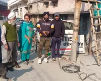 सहारनपुर: गिल कॉलोनी में जर्जर बिजली खंभा, लोग हादसे की आशंका से परेशान