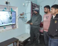 शामली में कार सवार बदमाशों का तांडव: बंद मकान पर ताबड़तोड़ फायरिंग से दहला मोहल्ला, CCTV में कैद हुई वारदात