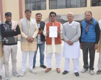 शामली: निर्माणाधीन टोल प्लाजा पर ग्राम करौदा हाथी का नाम गलत लिखे जाने पर ग्रामीणों ने DM से की शिकायत