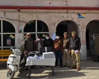 नोएडा में रेलवे नौकरी का झांसा देकर ठगी करने वाले गिरोह के तीन शातिर गिरफ्तार