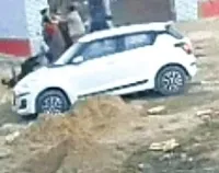 दरवाजा लगाने के विवाद में धक्का-मुक्की, अधिवक्ता की मौत