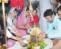 शामली: महाशिवरात्रि पर शिवभक्तों ने शहर के मंदिरों में जलाभिषेक कर परिवार की सुख-शांति की कामना की