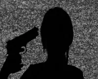 नोएडा: पार्टी में दिल्ली पुलिस कांस्टेबल की पिस्टल से युवती की मौत, जांच जारी