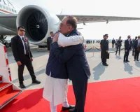 पीएम मोदी पहुंचे मलेशिया, प्रधानमंत्री अनवर इब्राहिम ने एयरपोर्ट पर किया स्वागत