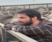 इंडस्ट्री से एकजुट होने की अपील : राजपाल यादव की मदद के लिए आगे आए सोनू सूद