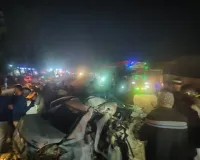 राजस्थान के दौसा में कार-ट्रेलर की टक्कर में 5 लोगों की मौत, एक युवक घायल