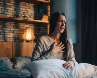 फाल्गुन मास में क्यों होता है सबसे ज्यादा सर्दी-जुकाम? जानें क्या खाएं और क्या नहीं 