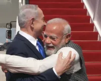 दो दिवसीय दौरे पर इजरायल पहुंचे प्रधानमंत्री मोदी, पीएम नेतन्याहू ने बाहें फैलाकर किया 'अपने मित्र' का स्वागत