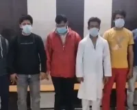 गाजियाबाद में चुनावी रंजिश को लेकर दो गुटों में खूनी संघर्ष, जमकर चले ईंट-पत्थर