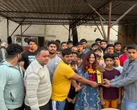 नोएडा में कुश्ती को बढ़ावा: शालिनी सिंह ने पुराने अखाड़ों का किया दौरा