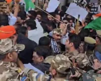 लखनऊ में यूजीसी के खिलाफ प्रदर्शन के दौरान भारी हंगामा, पुलिस से तीखी धक्का-मुक्की, अलंकार अग्निहोत्री बोले- BJP से छिटका सवर्ण समाज