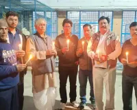 बागपत में महिला की हत्या पर आक्रोश: नग्न शव मिलने के एक सप्ताह बाद भी पुलिस के हाथ खाली, पोस्टमार्टम रिपोर्ट में चोट के निशानों की पुष्टि, कैंडल मार्च निकाल मांगा न्याय