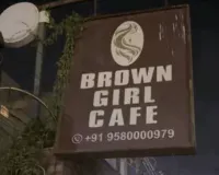 लखनऊ: कैफे की आड़ में सेक्स रैकेट का भंडाफोड़, लड़कियों को ब्लैकमेल कर धकेला दलदल में