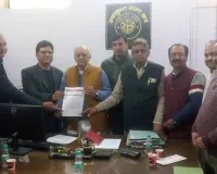 शामली में व्यापारियों ने GST सचल दल प्रणाली समाप्त करने की मांग को लेकर किया प्रदर्शन