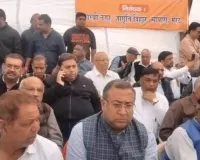 मेरठ: सेंट्रल मार्केट में व्यापारी संघ ने अनिश्चितकालीन बंदी का ऐलान, ध्वस्तीकरण आदेश पर सरकार से हस्तक्षेप की मांग