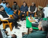 मुरादाबाद: रमजान और होली को लेकर बुध बाजार चौकी में बैठक, चौकी प्रभारी सुनीता चौधरी ने व्यापारियों से मांगा सहयोग