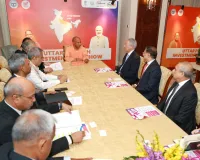 मुख्यमंत्री योगी का सिंगापुर दौरा : टेमासेक के चेयरमैन ने योगी से की मुलाकात, उत्तर प्रदेश में निवेश पर दिलचस्पी ली