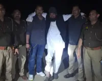 मुजफ्फरनगर में पुलिस मुठभेड़ में गौकशी का कुख्यात अपराधी गुफरान गिरफ्तार; 25 हजार का इनामी बदमाश पैर में गोली लगने से हुआ घायल 