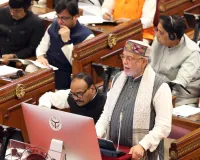 ...गा रहा है गीत यूपी, योगी जी के नाम का : विधानसभा में बजट भाषण पढ़ते हुए वित्त मंत्री ने शायरी सुनाकर की प्रशंसा