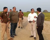 गंगा की तराई में प्रशासनिक ‘सर्जिकल स्ट्राइक’, नाव-ट्रैक्टर छोड़ भागे खनन माफिया