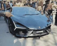 कानपुर में कारोबारी के बेटे की लेम्बोर्गिनी से हादसा, 6 से अधिक लोग घायल