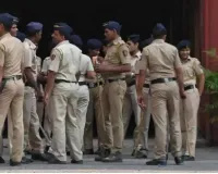हिमाचल पुलिस ने दिल्ली पुलिस के 20 जवानों को हिरासत में लिया, एआई समिट में शामिल 3 प्रदर्शनकारियों को लेकर जा रहे थे